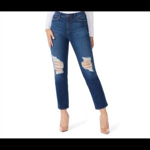 Sophia Vergara jeans size 2 NWT